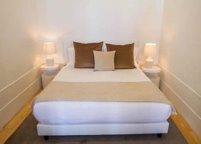 Modern Charming Loft With Balcony In By Lisbeyond Apartman *