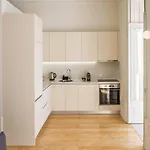 Modern Charming Loft With Balcony In By Lisbeyond Порту