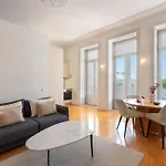 Modern Charming Loft With Balcony In By Lisbeyond Порту