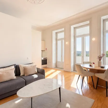 Appartement Modern Charming Loft With Balcony In By Lisbeyond *