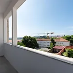 Modern Charming Loft With Balcony In By Lisbeyond * Porto