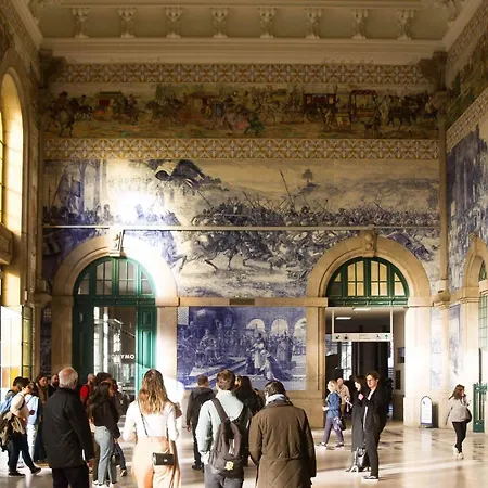 Appartamento Modern Charming Loft With Balcony In By Lisbeyond