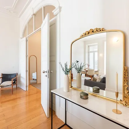 Modern Charming Loft With Balcony In By Lisbeyond * Oporto