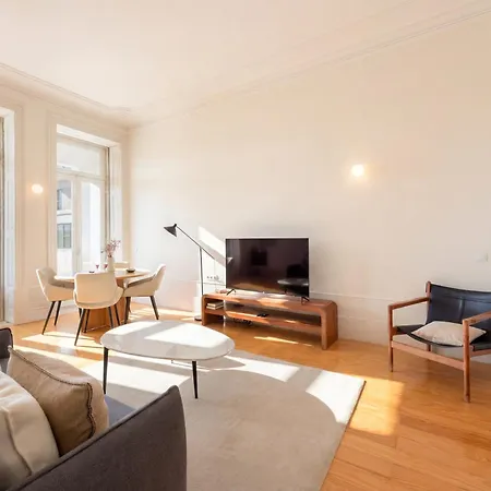 Apartamento Modern Charming Loft With Balcony In By Lisbeyond