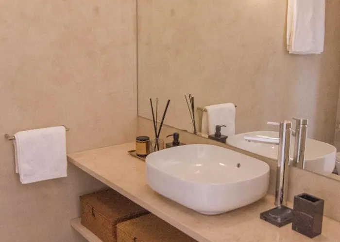 Modern Charming Loft With Balcony In By Lisbeyond 아파트 *